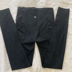 Lululemon black WunderUnder leggings